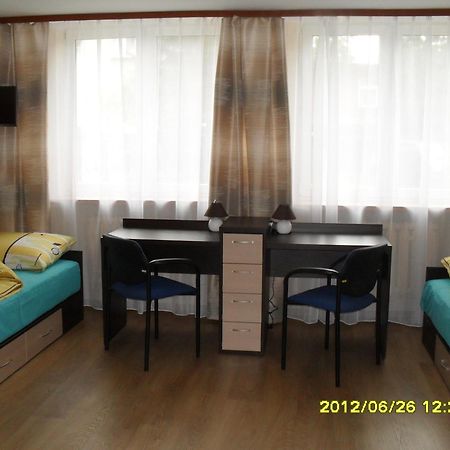 Albergue Dom Studencki Atol Cracovia Exterior foto